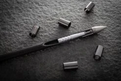 EASTON COLLAR HIT MATCH GRADE 5MM PACK 6 -MOMO ARCHERY Match Grade Collar Lifestyle Image 5 1024x682 1